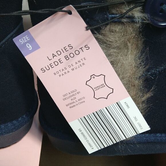 Serra Suade Boots....Faux Uggs...Size 9 - Picture 3 of 8